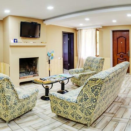Guest House Mart Villa Martvili Extérieur photo