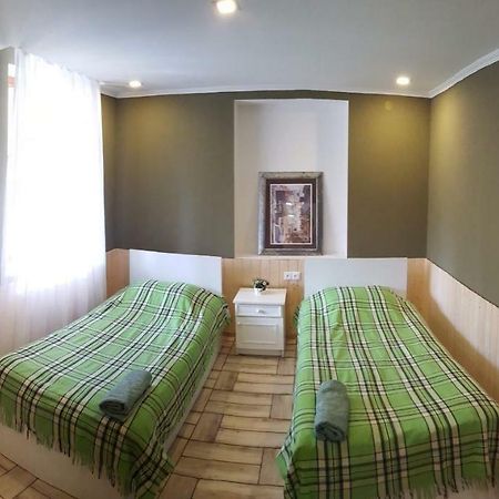 Guest House Mart Villa Martvili Extérieur photo