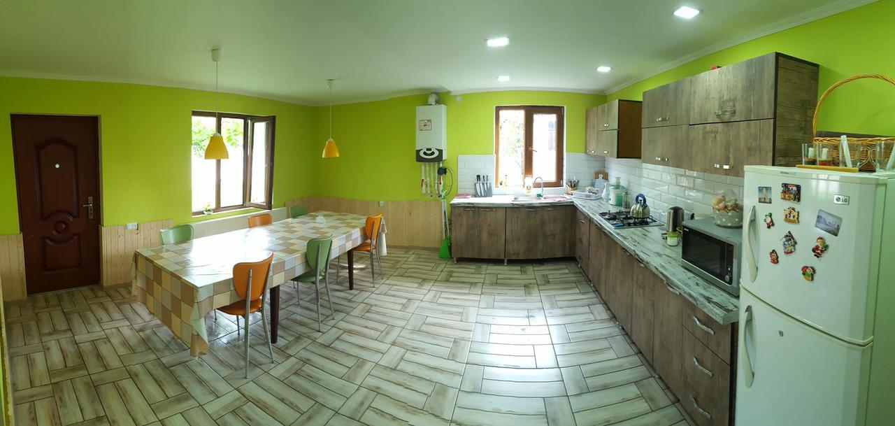 Guest House Mart Villa Martvili Extérieur photo