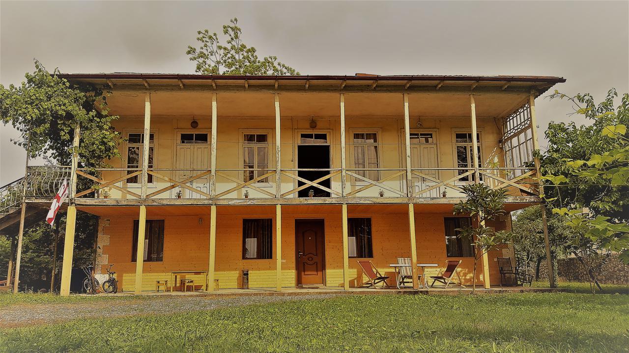 Guest House Mart Villa Martvili Extérieur photo