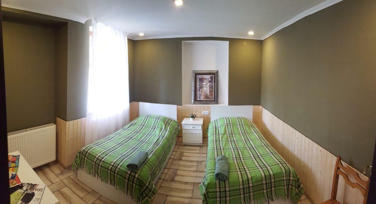 Guest House Mart Villa Martvili Extérieur photo